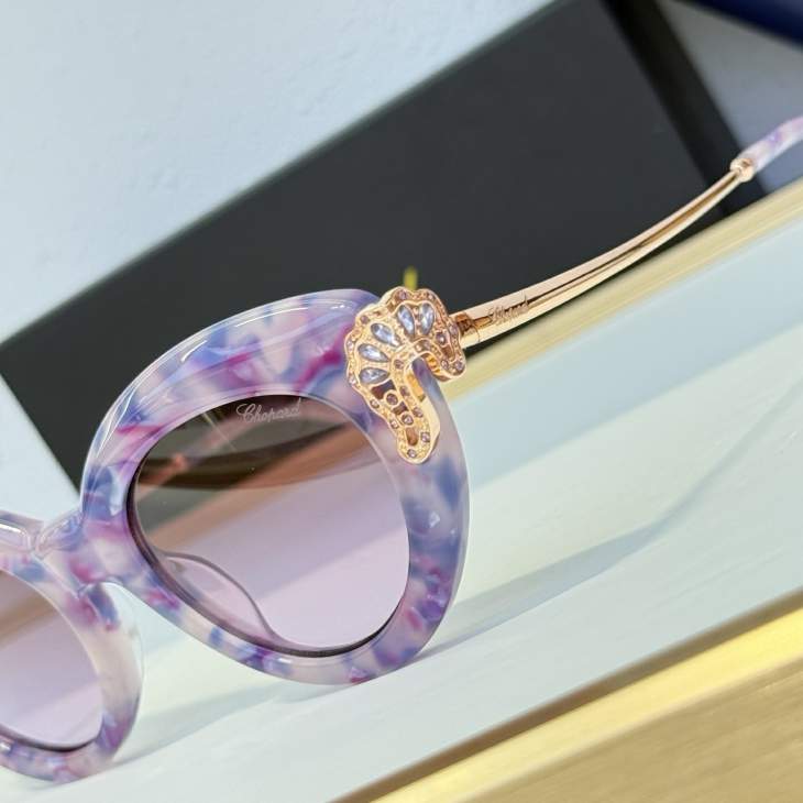 Picture of Chopard Sunglasses _SKUfw74776548fw